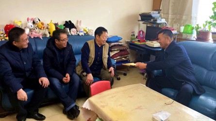 慰问送真情  关爱暖人心<br/>——开云网页版开展春节慰问活动