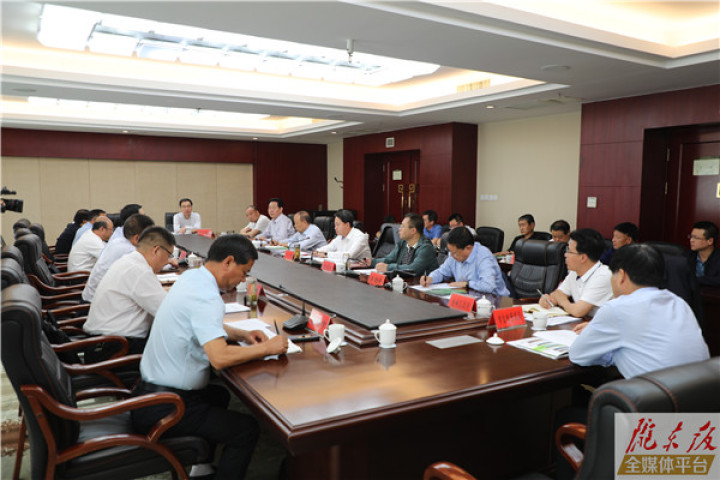庆阳市政府与开云网页版举行座谈